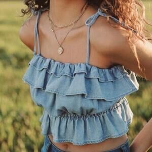 American Eagle Denim Ruffle Tank Top Size M EUC Chambray Tie Strap Peplum